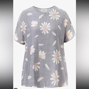 Flycurvy NWT Gray Daisy Floral Women’s Blouse 3X
